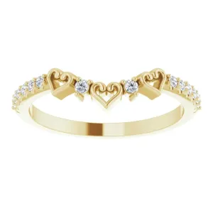 14KY 1/6 CTW Natural Diamond Heart Contour Band