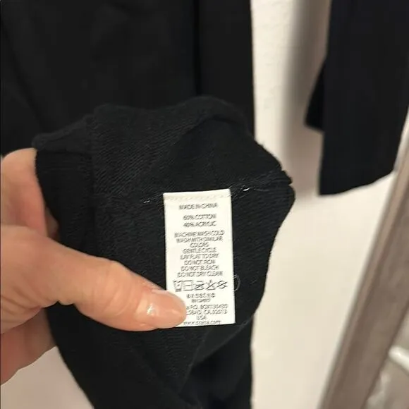 9• PRANA Elegant Black Long-Sleeve Dress- large