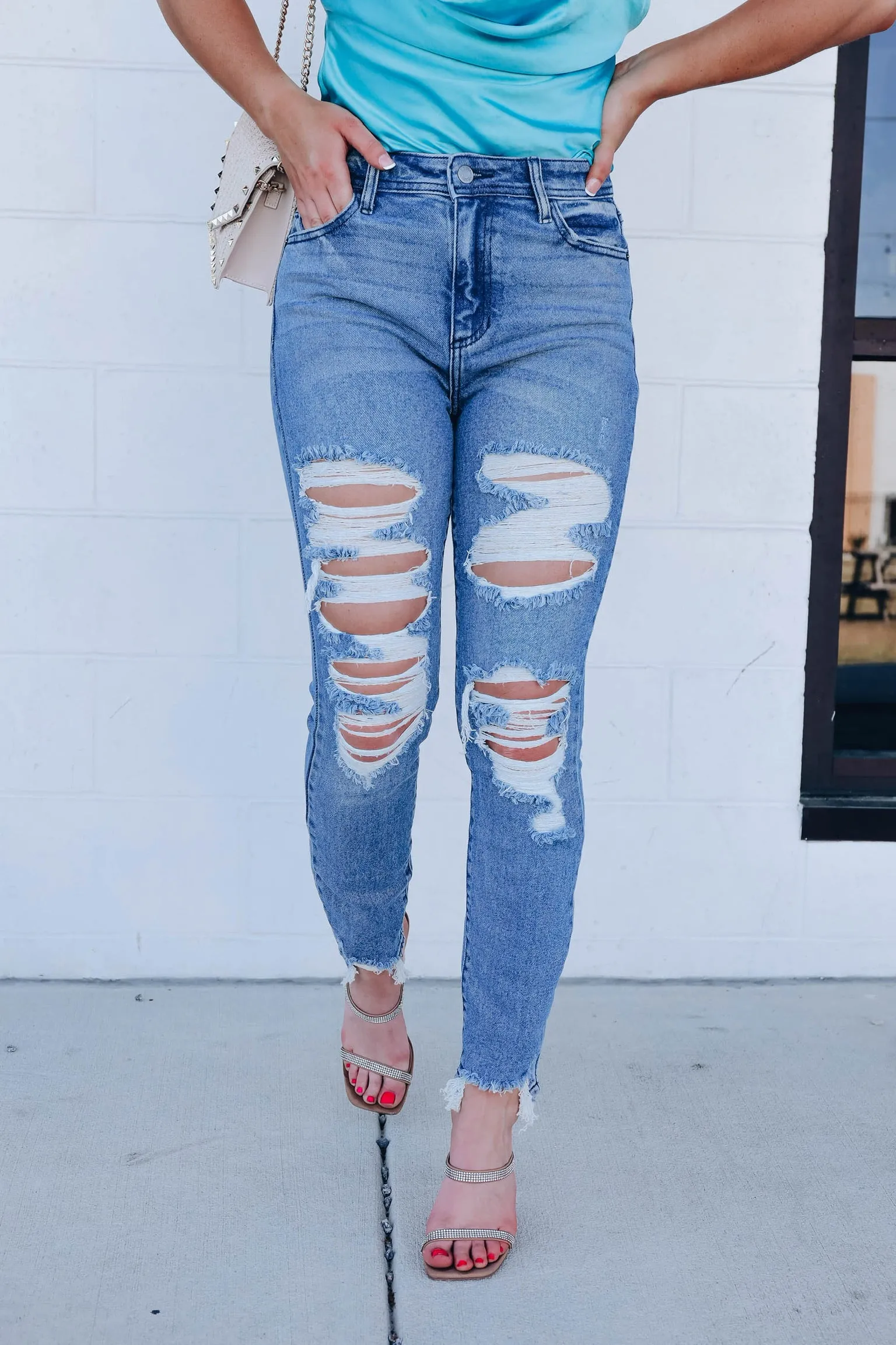 Carter Distressed Skinny Jeans - Light