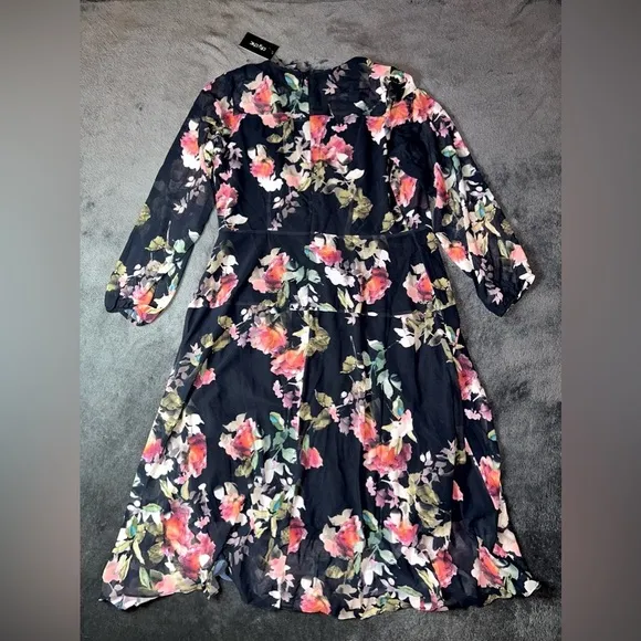 City Chic NWT Size 14 Black Divine Rose Sheer Long Sleeve Fall Midi Dress