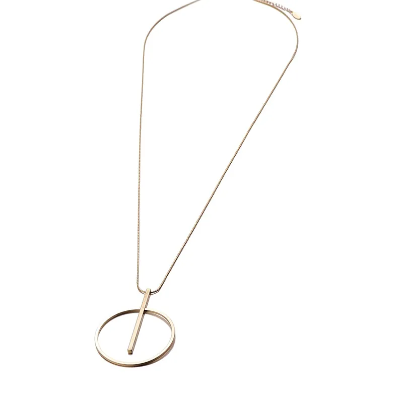 Elegant Femme Circle Necklace