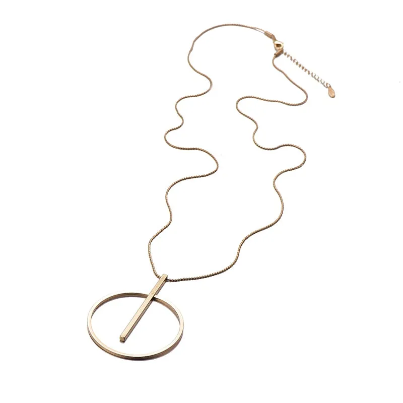 Elegant Femme Circle Necklace