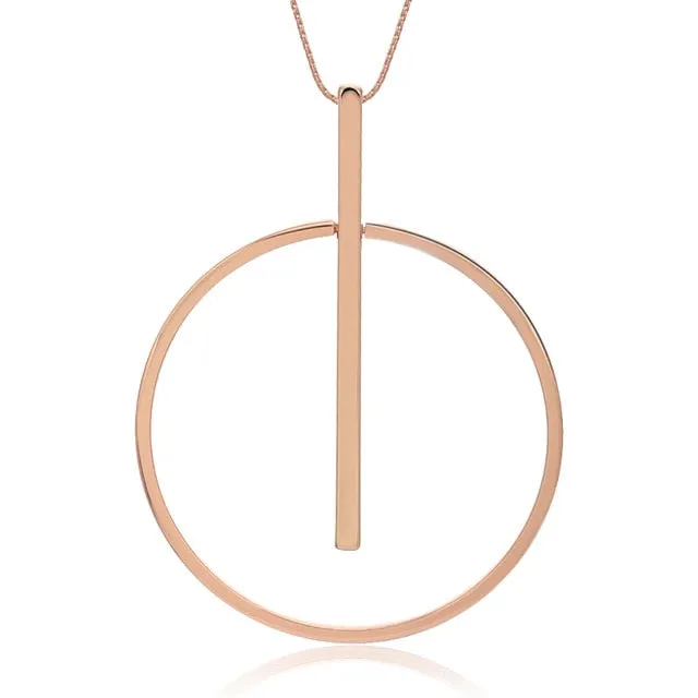 Elegant Femme Circle Necklace