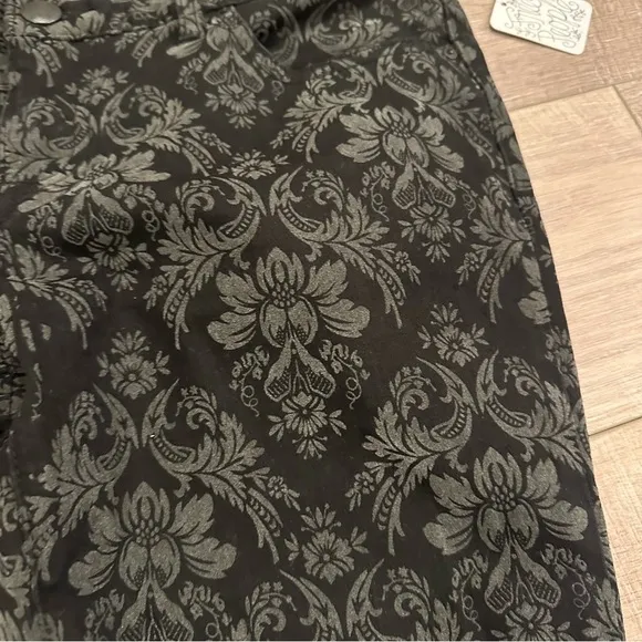 FREE PEOPLE WOMENS BLACK AND GRAY MOTIF PANTS SIZE 28 NWT