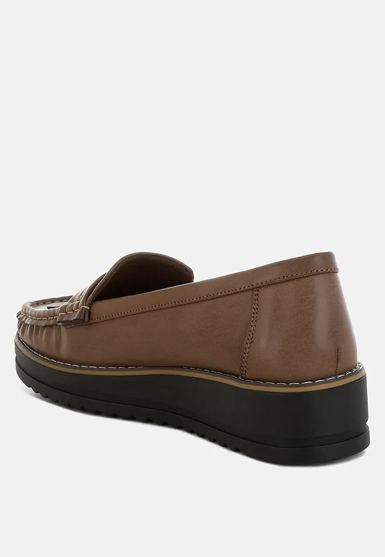 Fringed Nubuck Loafers


 By RAG