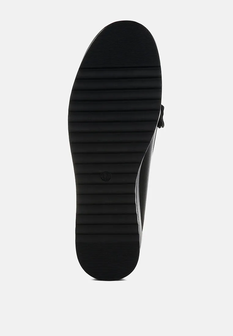Fringed Nubuck Loafers


 By RAG