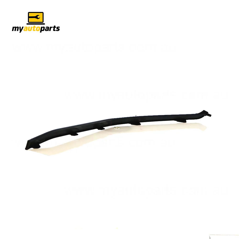 Front Bar Mould Drivers Side Genuine suits Hyundai Elantra AD II