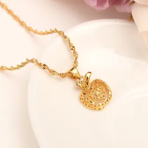 Jenny Sims Apple Heart 18 k Fine Gold Pendant