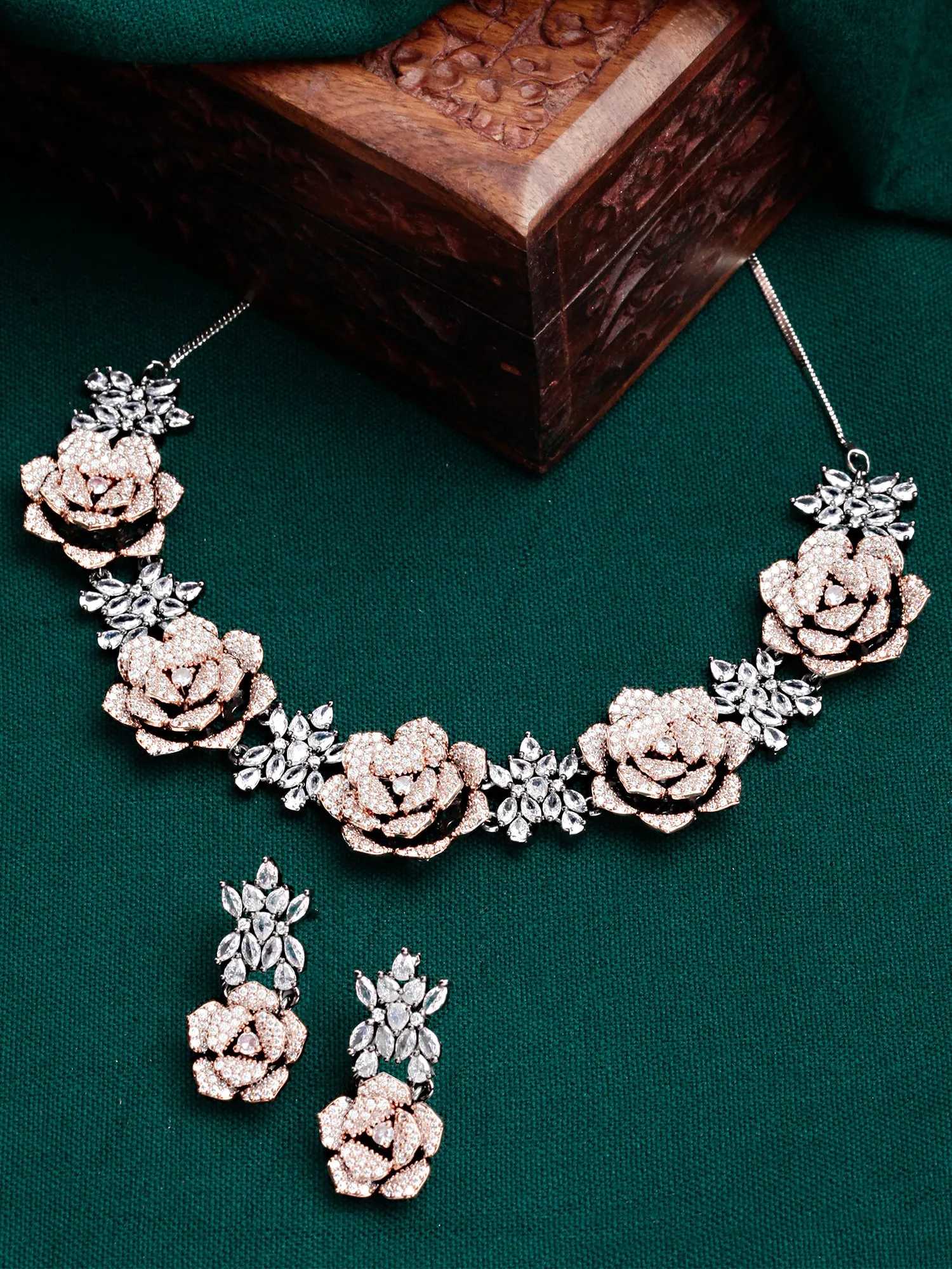 Karatcart Rose Shape Cubic Zirconia Studded Necklace Set for Women