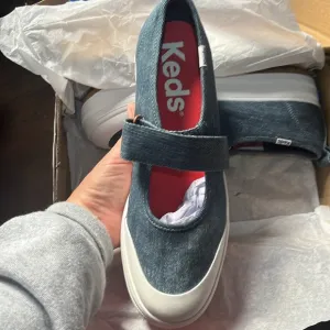 Keds Mary Jane Denim Size 8.5 NEW IN BOX