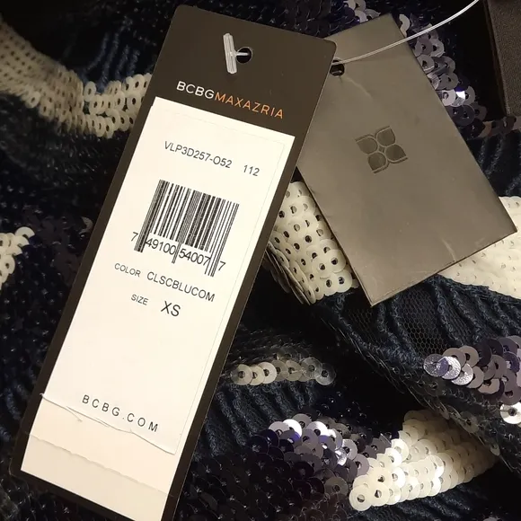 NWT, BCBGMaxAzria Elodie Sequin Wave Skirt
