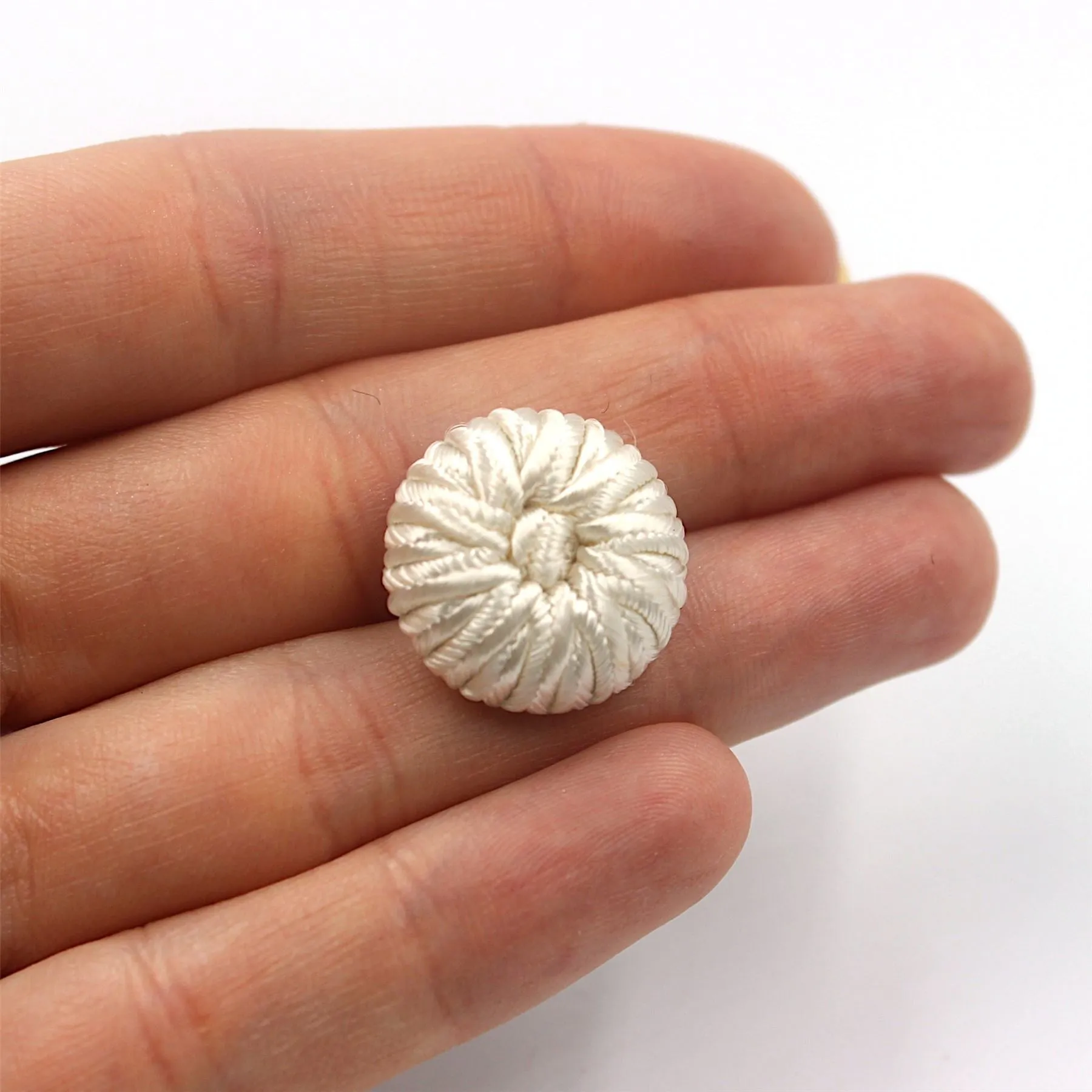 Passementerie Corded Button With Centre Knot 4455