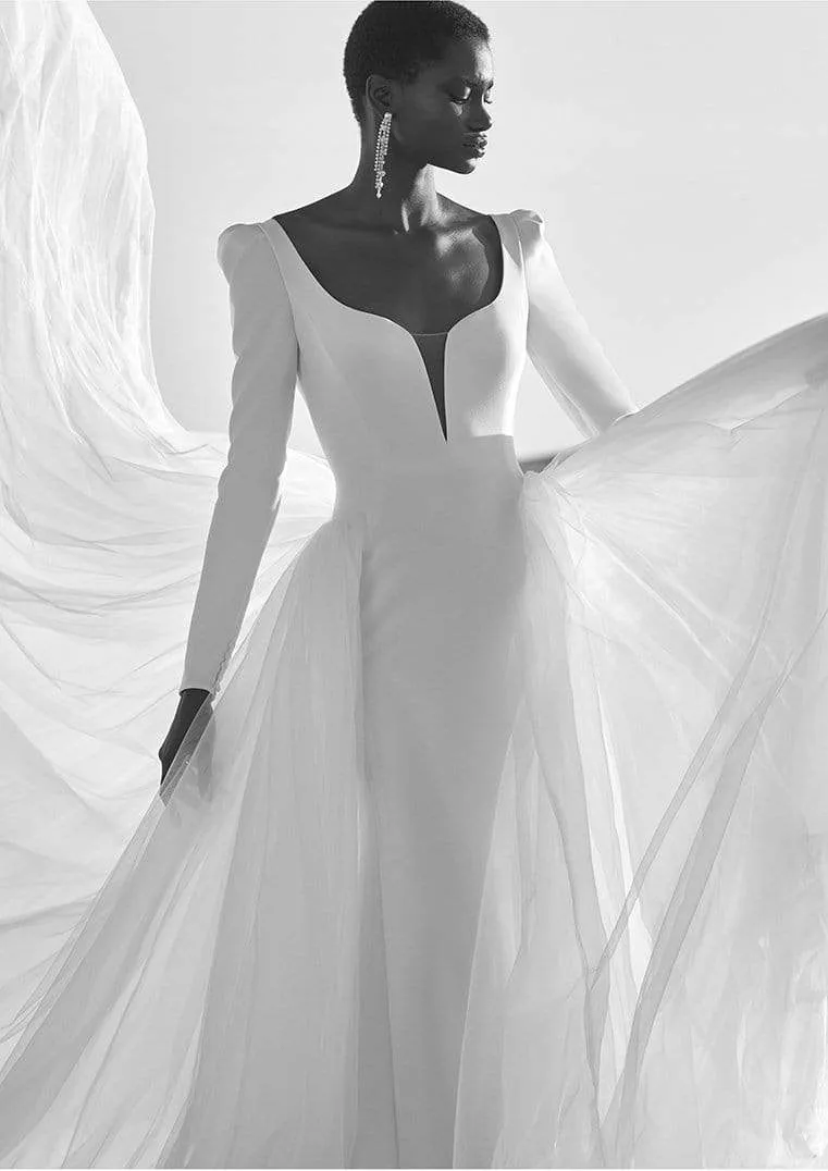 Pronovias: Antelope