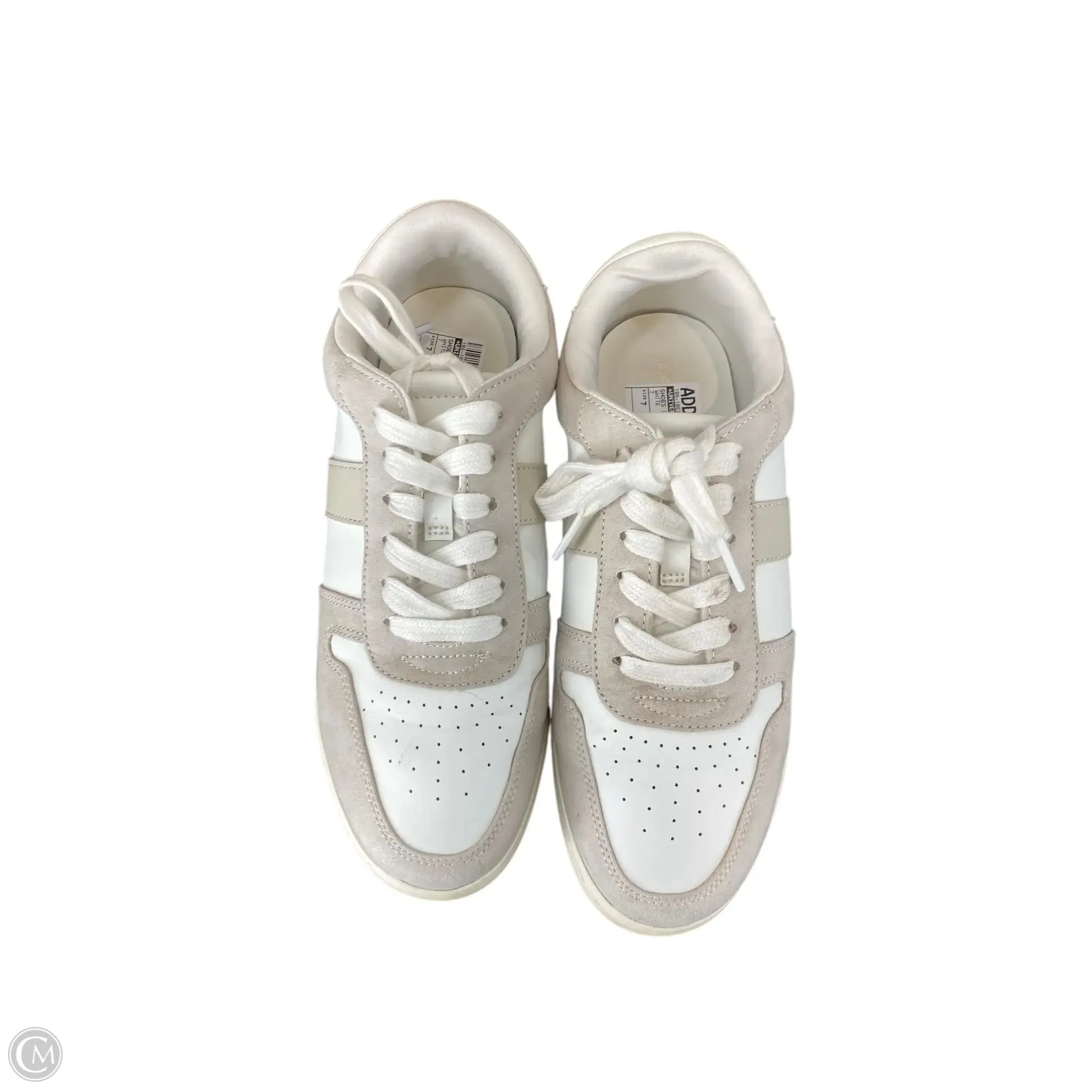 Shoes Sneakers By Universal Thread In White, Size: 7