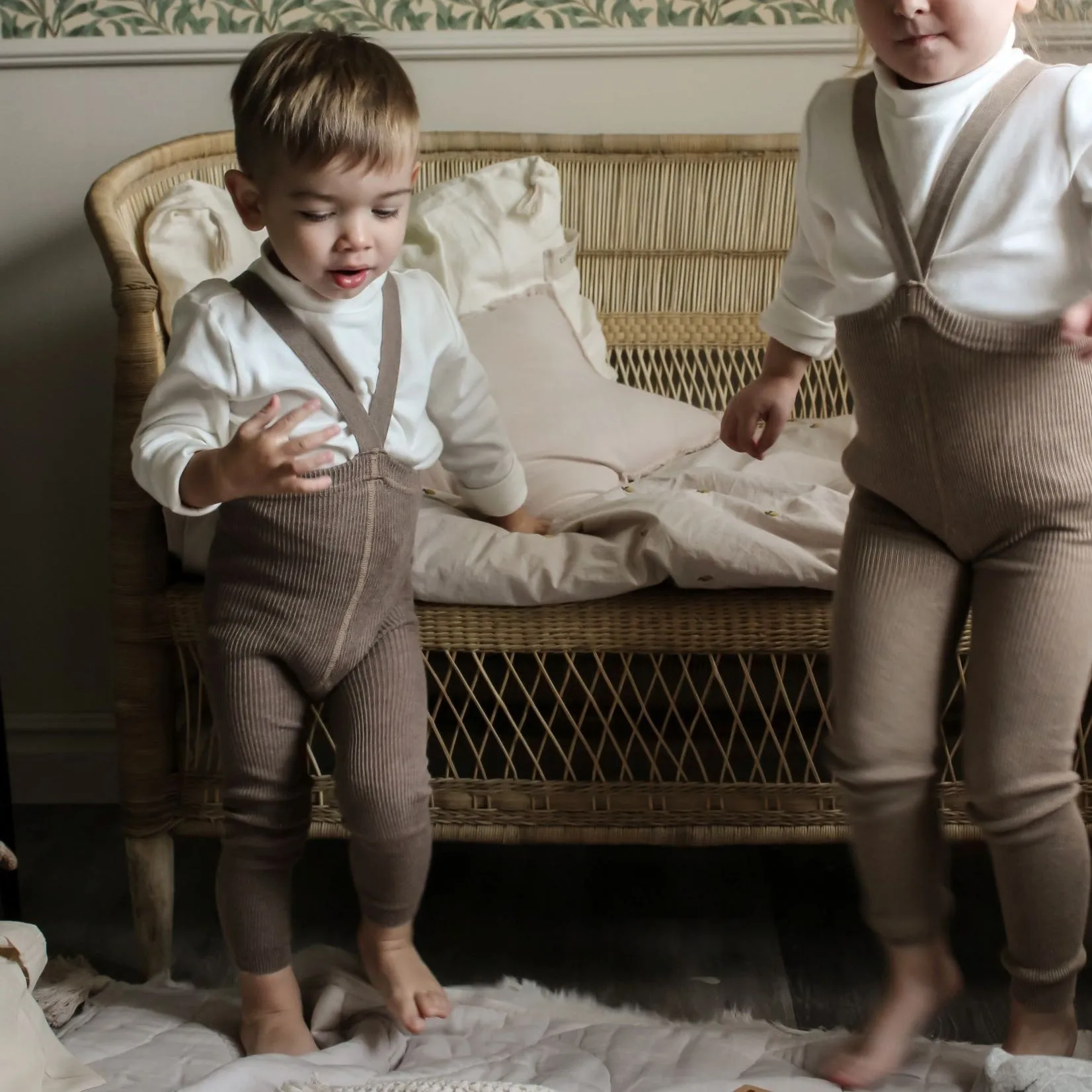 Silly Silas Footless Unisex Rib Tights with Braces (Cacoa)