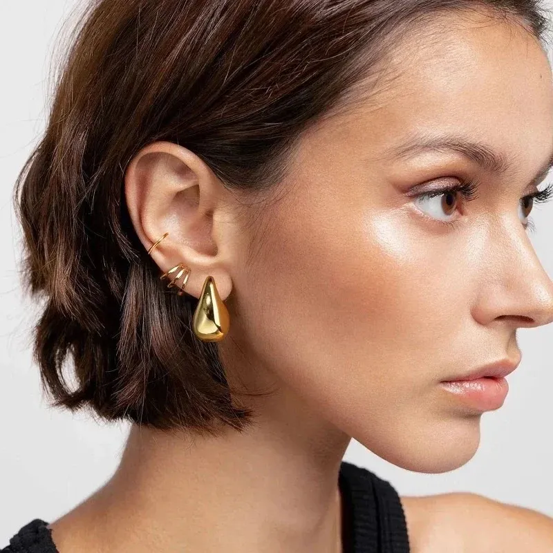 TEAR DROP EARRINGS-SILVER
