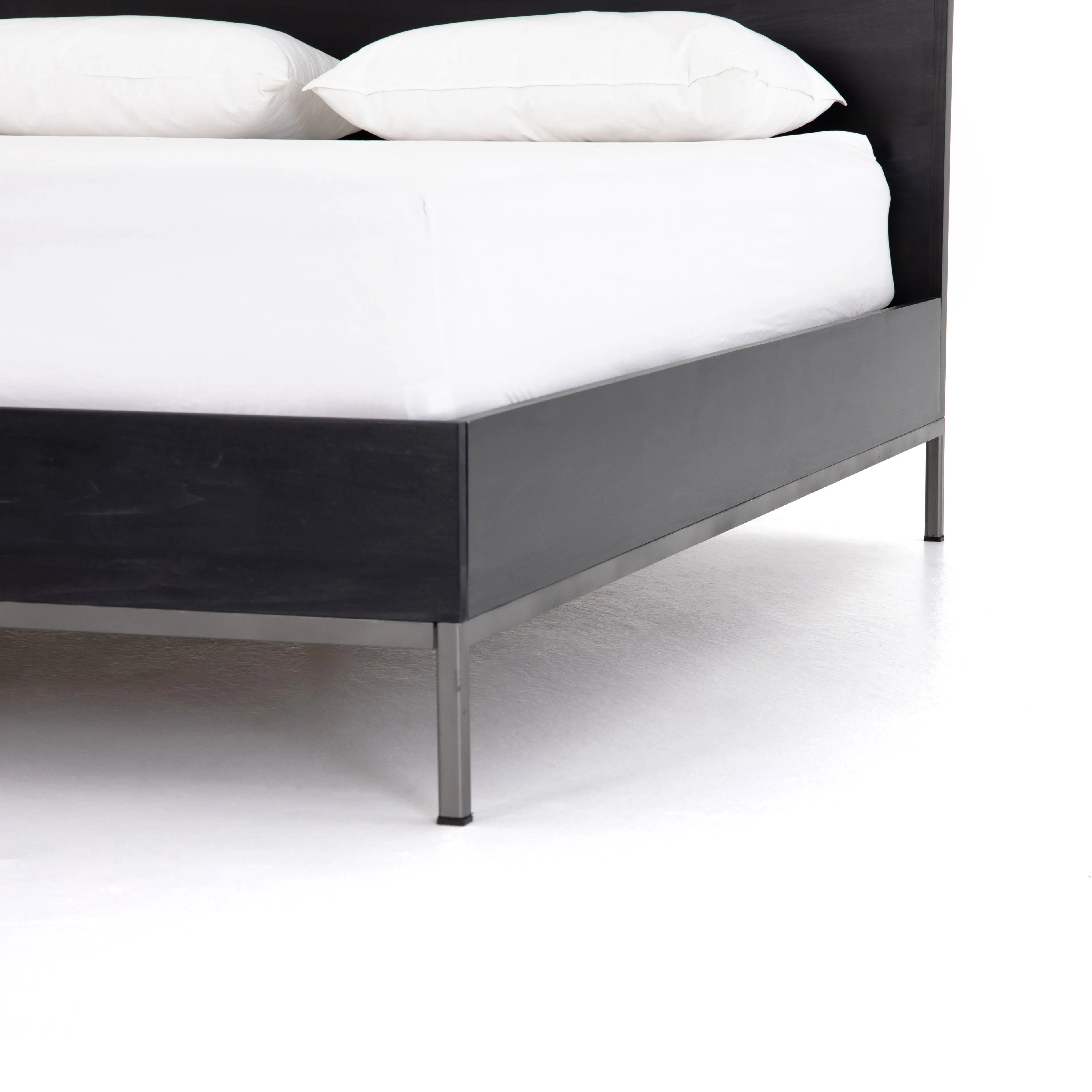 Trey Bed - Black Wash Poplar