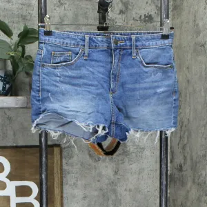 Universal Thread Women's High Rise Raw Hem Jean Shorts Mid Blue 6