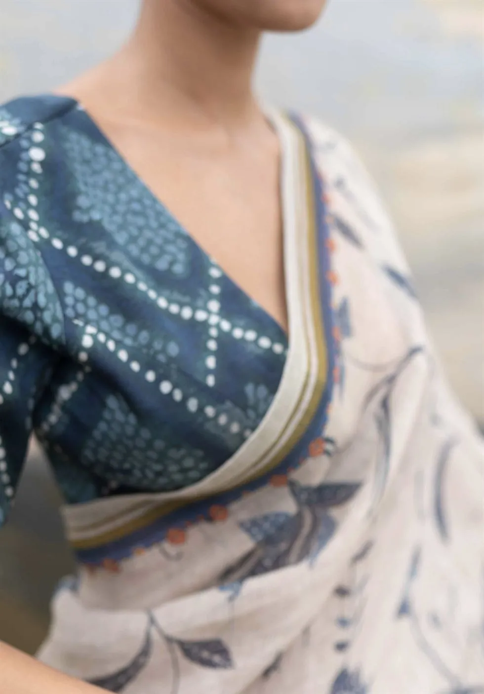 Yam   I   Lunigiana Indonesian Batik Saree SAREE Blouse Not Included LINEN WHITE & BLUE An Indian Summer YAMSR13
