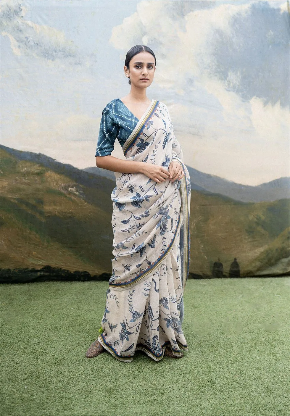 Yam   I   Lunigiana Indonesian Batik Saree SAREE Blouse Not Included LINEN WHITE & BLUE An Indian Summer YAMSR13